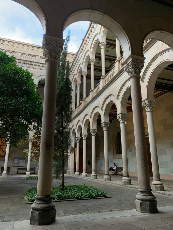 The arched cloister of the University of Barcelona's historic building